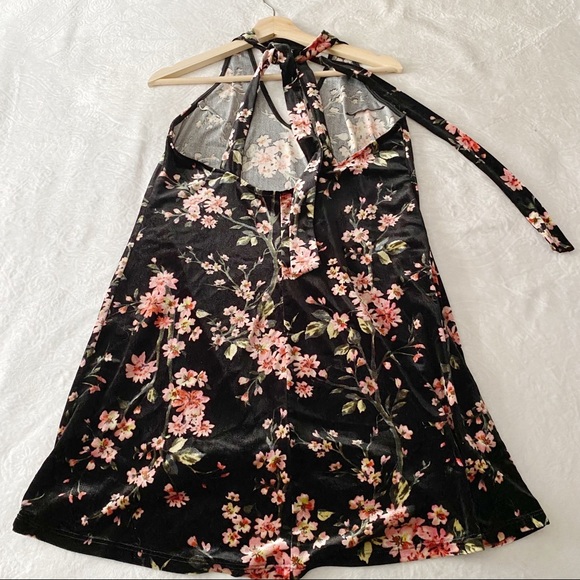 Lush Floral Print Velvet Choker Dress - Picture 4 of 11